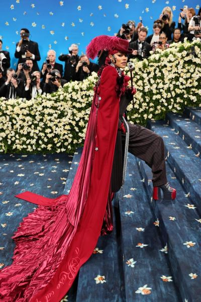 Удачи и провалы на Met Gala 2025: звезды удивляли и шокировали нарядами3