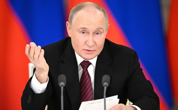 «Те, кто действительно хочет мира, не могут это не поддержать»: Путин предложил Киеву возобновить переговоры в Стамбуле