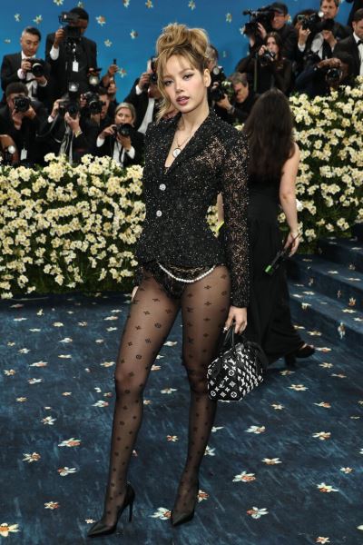 Удачи и провалы на Met Gala 2025: звезды удивляли и шокировали нарядами9