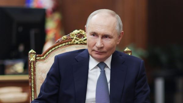Путин предложил обсудить подготовку к 250-летию Большого театра1