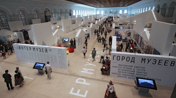 В Третьяковке открылась выставка картин дипломатов2