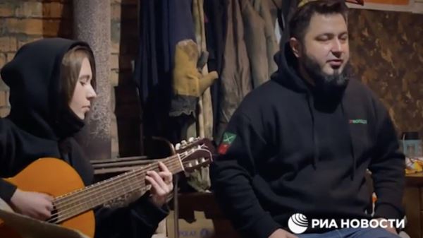 Рэпер Апачев провел концерт в ДНР в честь дня республики2