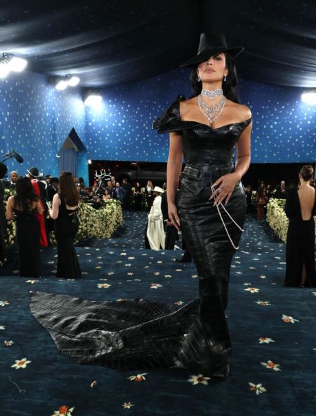 Удачи и провалы на Met Gala 2025: звезды удивляли и шокировали нарядами12